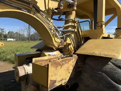 USED 1986 CATERPILLAR 613
