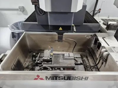 2011 MITSUBISHI EA-8 EDM Sinkers | Machnet (2)