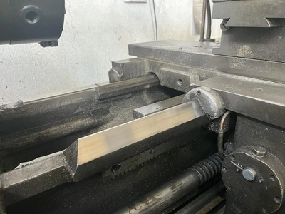 ZMM Centre Lathe, in good used condition, visible under power, video, POA