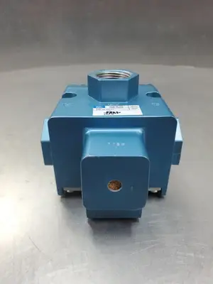 MAC 57D-32-521JJ SOLENOID VALVE w/250B-521JJ, 24VDC, 2.5W, 25-150 PSI. 6A-11