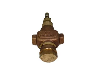 Honeywell V5011N2006 Two-Way Globe Valve [New]