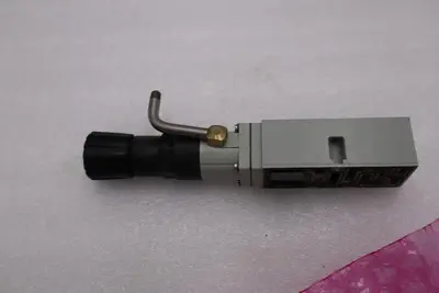 NEW OPEN BOX Numatics 061RS700J000000 Solenoid Valve Regulator STK H1521A
