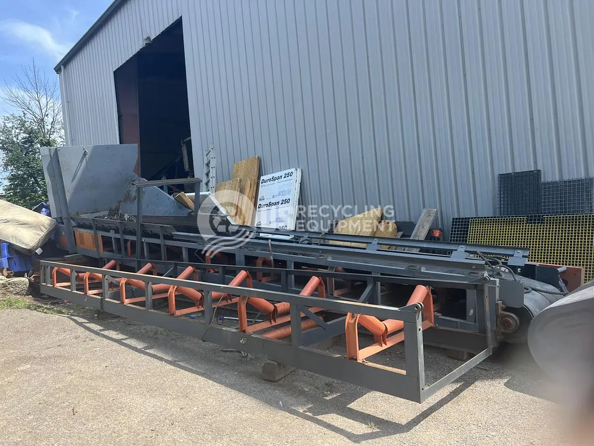 Unknown Manufacturer: Used U Shaped Feeder Conveyor