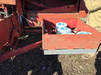USED 1990 NEW HOLLAND 515