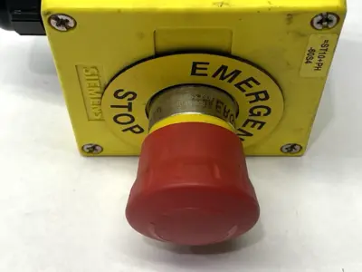 USED SIEMENS SIRIUS ACT PLASTIC EMERGENCY STOP ASSEMBLY