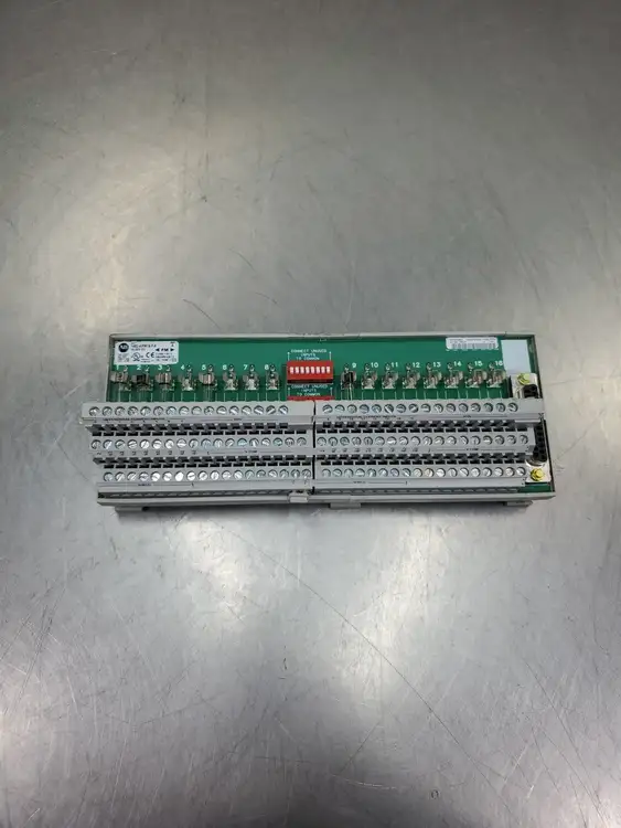 Used Allen-Bradley 1492-AIFM16-F-5 Ser A Analog Interface Module PLC Processors | Palmetto Automation #1149450