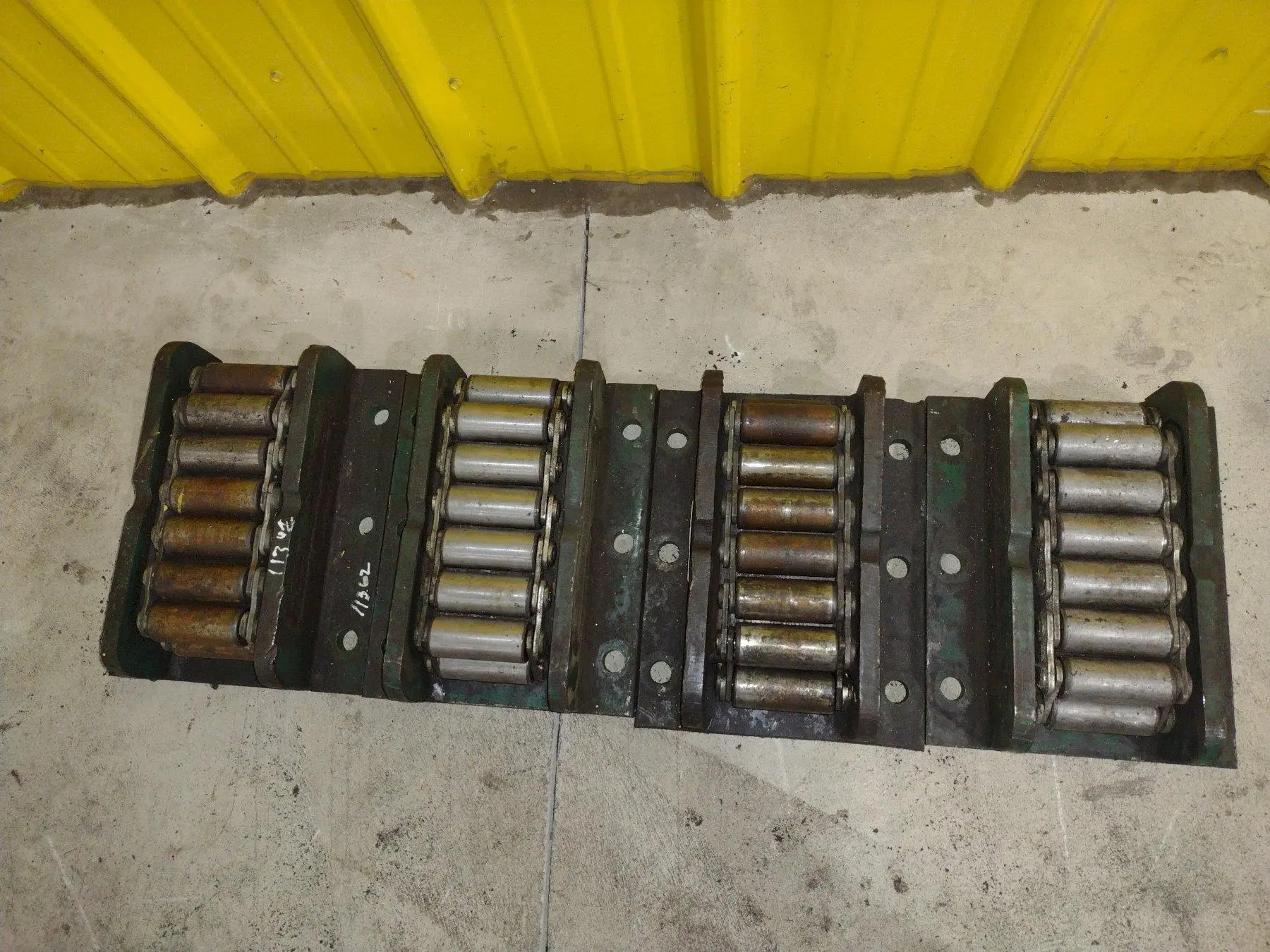 (4) 15 TON HILLMAN ROLLER TYPE MODEL #15-0T NARROW MACHINE SKATES: STOCK #23002
