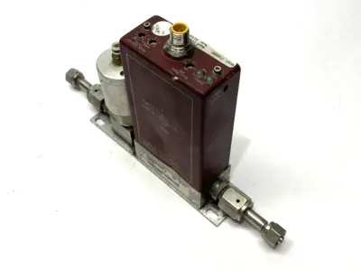USED MKS INSTRUMENTS MASS FLO FLOW SWITCH CONTROLLER 200 SCCM RANGE