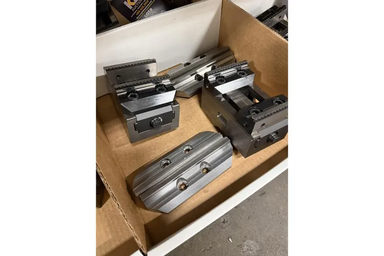 Used _UNKNOWN_ _UNKNOWN_ Vises Utah US | KD Auctions #1549119