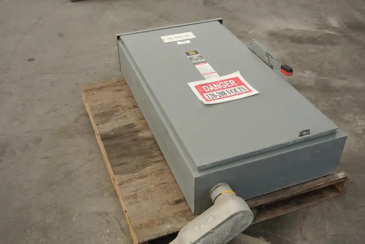 Used SQUARE D CH365R Switchgears British Columbia CA | Lenmark #327946