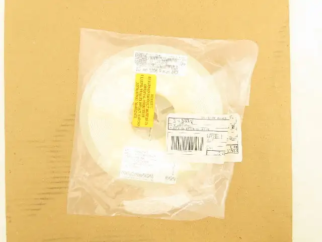 Yageo RC1206FR-074K7L Chip Resistor Tape And Reel 4.7 kOhms ± 1% 5000 Pcs