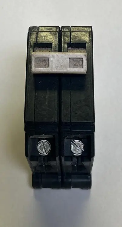 Used CUTLER-HAMMER CH220 Miscellaneous Equipment (Electrical & Power) | Surplus Asset Holdings #1193859