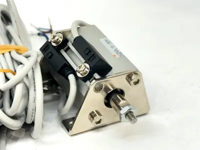 NCDQ2L16-15DM-F7PL | SMC  Compact Cylinder - New Other