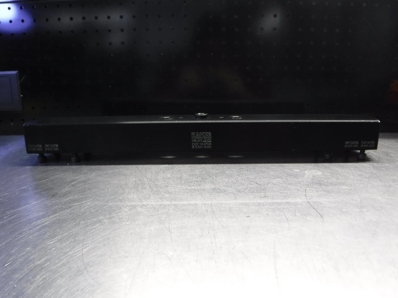 Kaiser 318 21.65" - 24.41" Aluminum Bridge Bar SL550-620 10.318.227 (LOC2241)