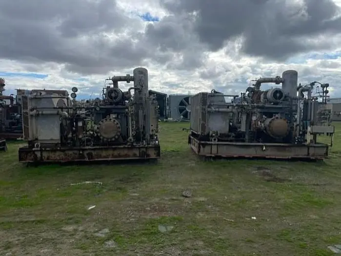 Used 1999 LEROI HG17144VIE Rotary Screw & Sliding Vane Air Compressors | Compression Source #412987