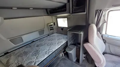 2019 INTERNATIONAL LT625 Sleeper Truck Tractor | Platinum Group (30)
