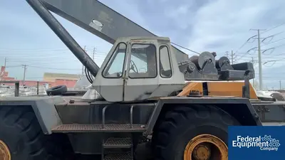 USED Bucyrus-Erie 60 Ton Bucyrus-Erie Hydraulic Rough Terrain Crane