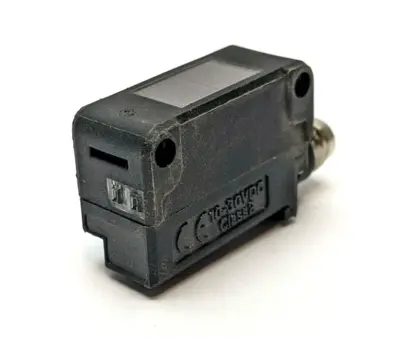 Used KEYENCE Square Retro-Reflective Photoelectric Sensor, M8 Connector, PNP Photoelectric Sensors Michigan US | Maverick Industrial Sales #1463037