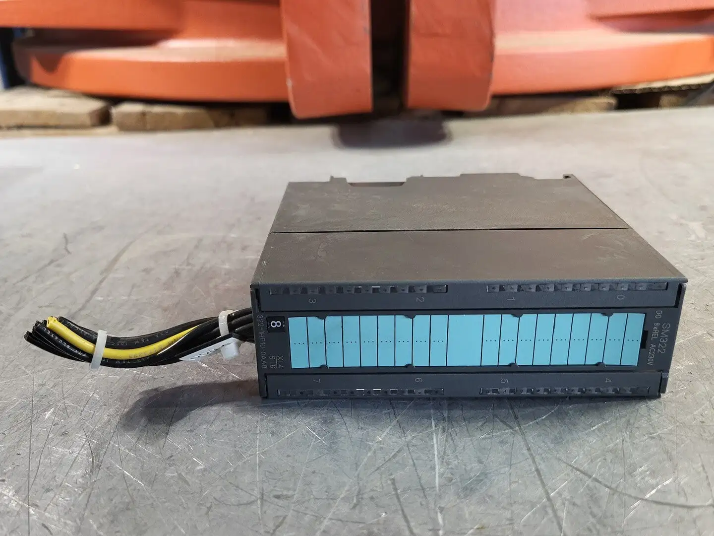 USED SIEMENS 6ES7 322-1HF10-0AA0
