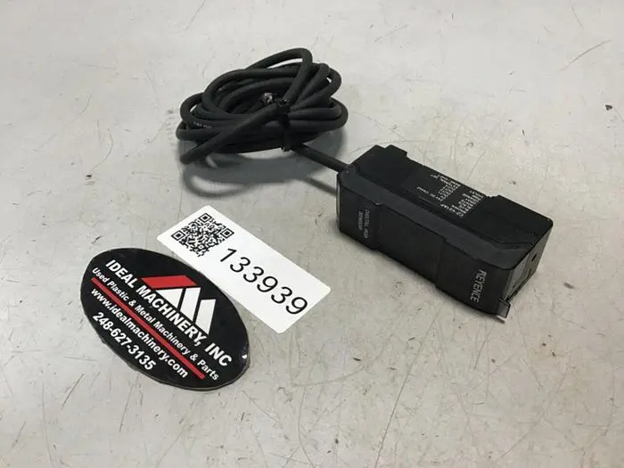 Used KEYENCE CORP CZ-V21AP Sensors Michigan US | Ideal Machinery #605998