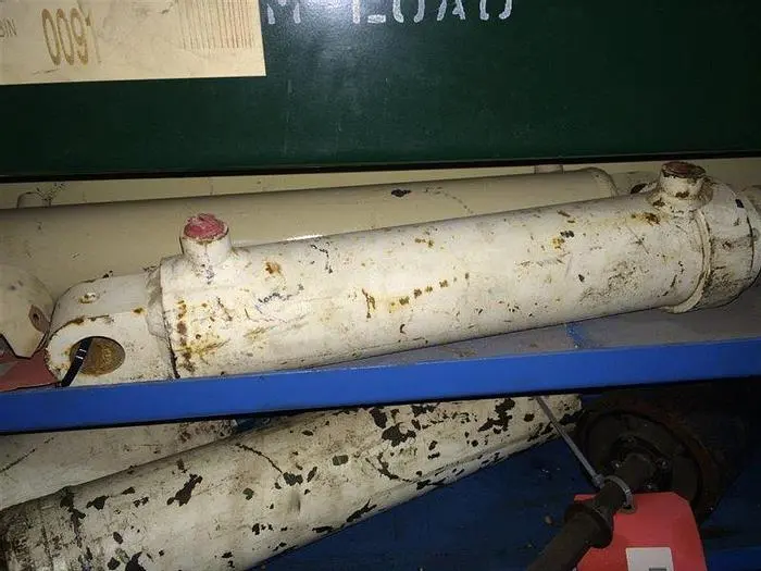 Used SCHRAMM 2813-0330 HYDRAULIC CYLINDER Hydraulic Cylinders Pennsylvania US | East West Machinery & Drilling #1416227