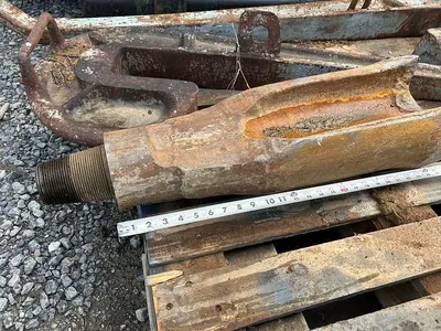 Used AFTERMARKET 9-5/8" CHISEL BIT FOR CABLE TOOL DRILL Other Cutting Tools Pennsylvania US | East West Machinery & Drilling #1417375