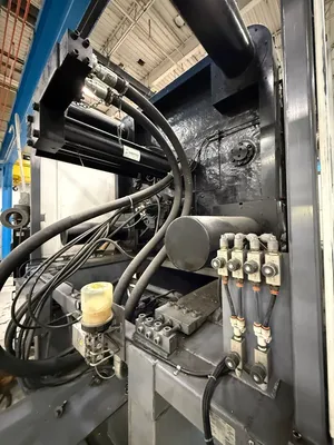 2015 UBE Servomax 1000W Horizontal Plastic Injection Molding Machines | JYC MACHINERY (11)