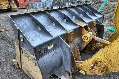 Used 1987 CATERPILLAR 963 Compact Track Loaders Pennsylvania US | Proxy Equipment #1378181