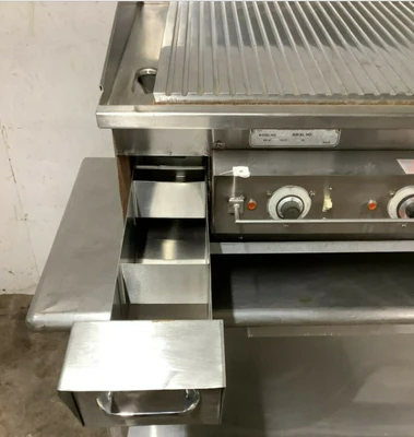 152-0105 Keating 42FLDE Miraclean Electric Griddle