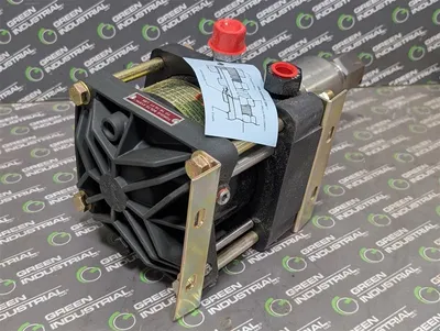 Haskel Milton Roy DF-B10 Air Driven Fluid Pump 1.5 HP 10 to 1 Ratio New NIB