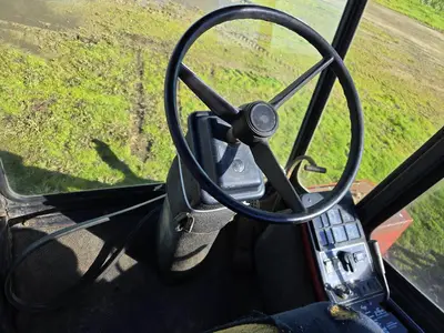 USED 1990 NEW HOLLAND 1118