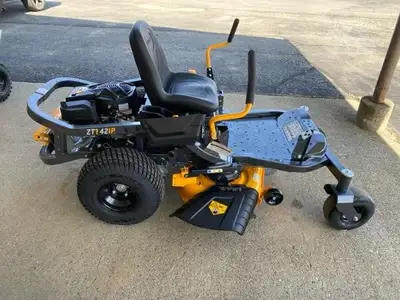 New | in-Stock 2025 CUB CADET ULTIMA Z1 42 Mowers Maine US | Beauregard Equipment #1511267