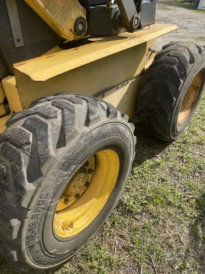 Used 2004 NEW HOLLAND LS 180 Skid Steer Loaders Florida US | Proxy Equipment #1377902