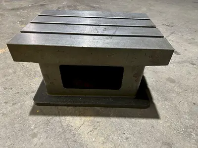 27.5" X 19.5" X 16" CARLTON BOX DRILL TABLE (EXCELLENT CONDITION): STOCK #19725