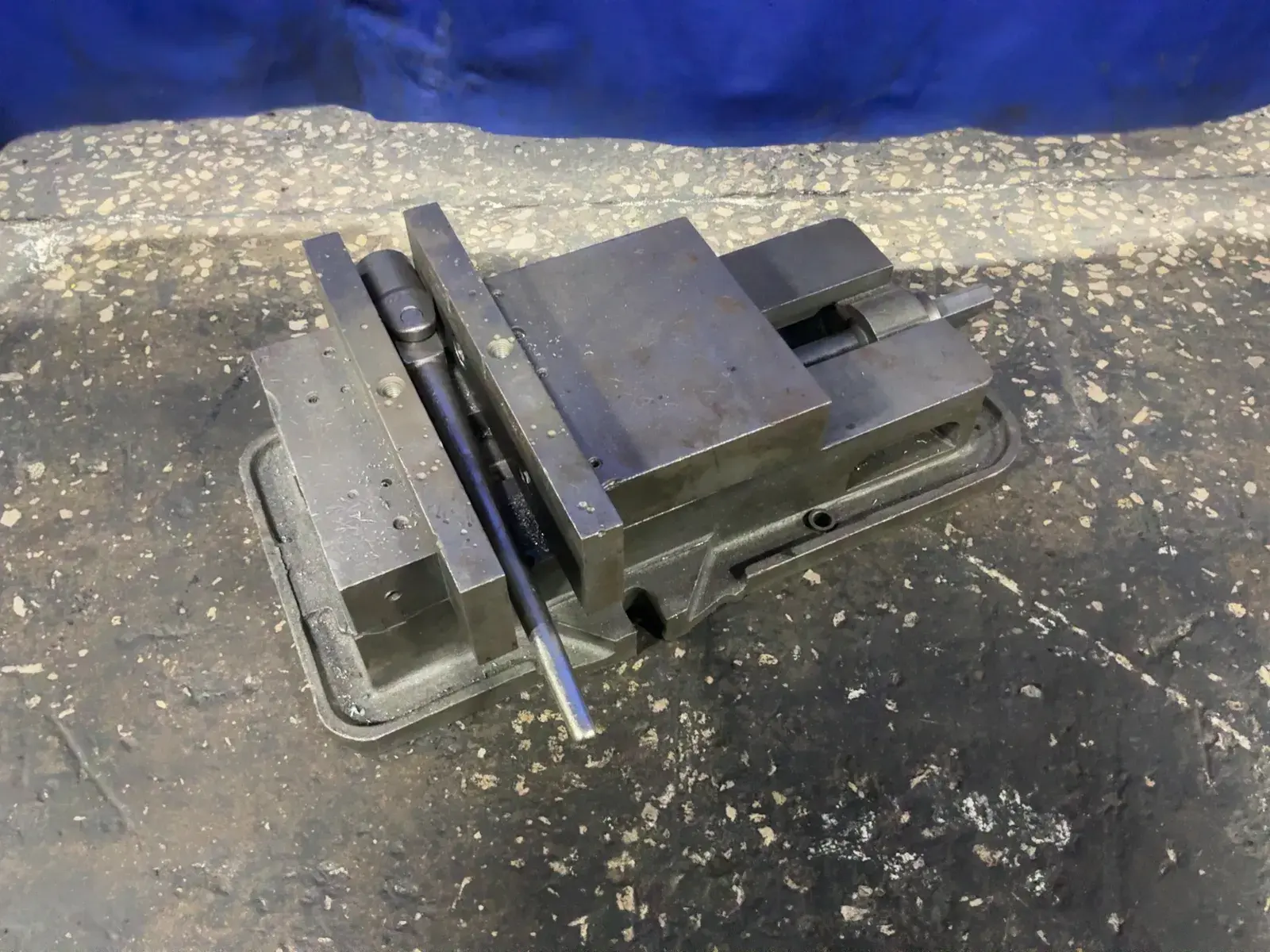 12” 12” Vise