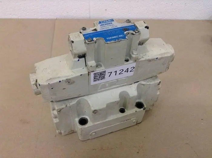 Used VICKERS DG4V36CMP7H750JA100 Valves/Fittings Michigan US | Ideal Machinery #702371