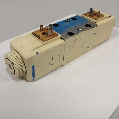 USED VICKERS DG4V-3-6C-M-U-HL7-60