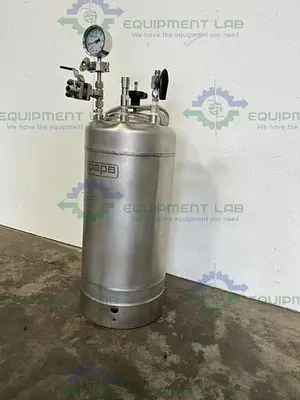 USED POPE SCIENTIFIC 17 LITER PRESSURE VESSEL 100 PSI AT 100°F W/ GAUGE & DIP TUBE