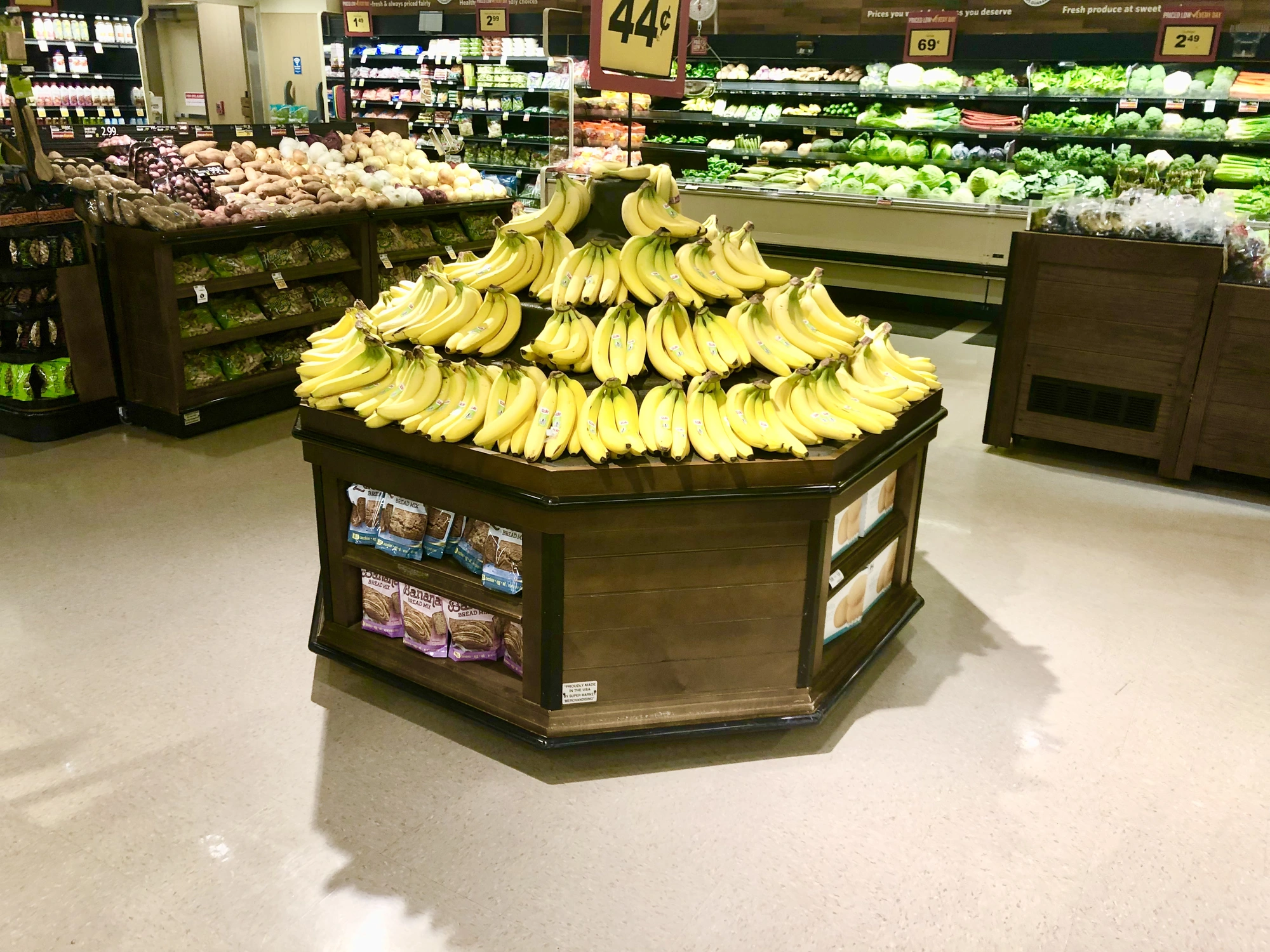 1-0593 JSI 4' or 5' Banana Octagon Display Table