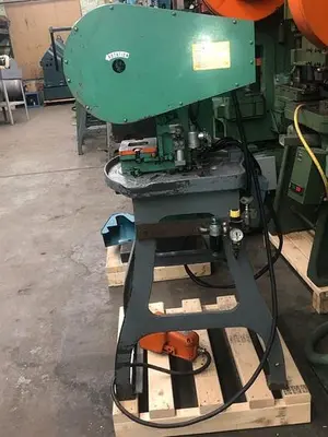 3391-220 Benchmaster 2 Ton Press Model 141 With Transformer & Electric Foot Pedal Control