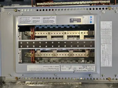 Used EATON CUTLER-HAMMER EZB2030RC Switchgears British Columbia CA | Lenmark #835631