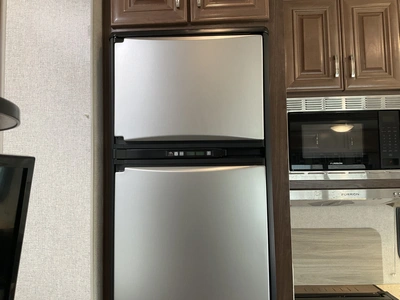 Used 2023 FOX MOUNTAIN 235RLS Campers, Caravans, Motorhomes Michigan US | Miedema Asset Management Group #1372976