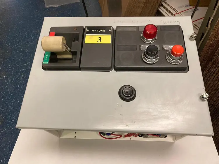 Used CUTLER HAMMER HUCR85660-001 Starters | Surplus Asset Holdings #1205201