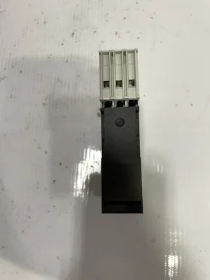 Siemens 3RP1574-1NQ30 Time-Delay Relay 100-127VAC 24VAC/DC -NIB