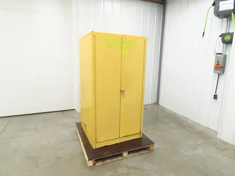 Used SECURALL _UNKNOWN_ Biological Safety Cabinets | Arrow Industrial #618110