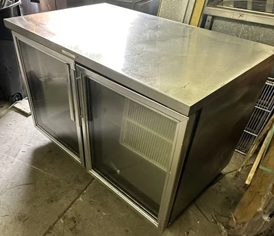 174-0140 True TUC-48G 48” Glass Door Undercounter Self Contained Worktop Cooler