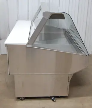 142-0002 Federal SQ5CD 60 Inch Refrigerated Curved Glass Deli Display Case