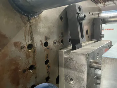 1999 CINCINNATI ROBOSHOT 165I-252 Injection Molding Horizontal/Vertical | Machinery Network (13)