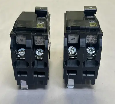 New | in-Stock SQUARE D QO220 Switchgears Ohio US | Surplus Asset Holdings #1185631