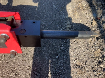 Used RAYTREE RMH680 HYDRAULIC HAMMER SKID STEER ATTACHMENT Misc Construction Attachements Michigan US | Miedema Asset Management Group #1579270
